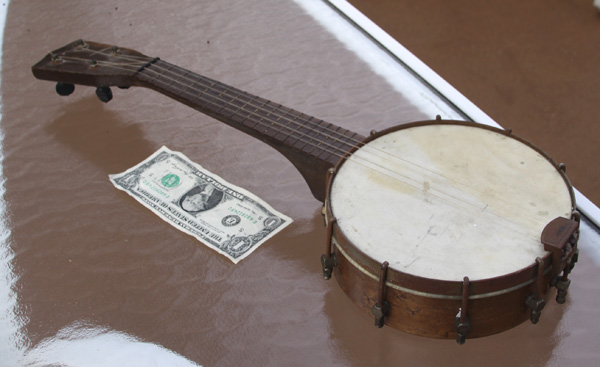 My banjo ukulele