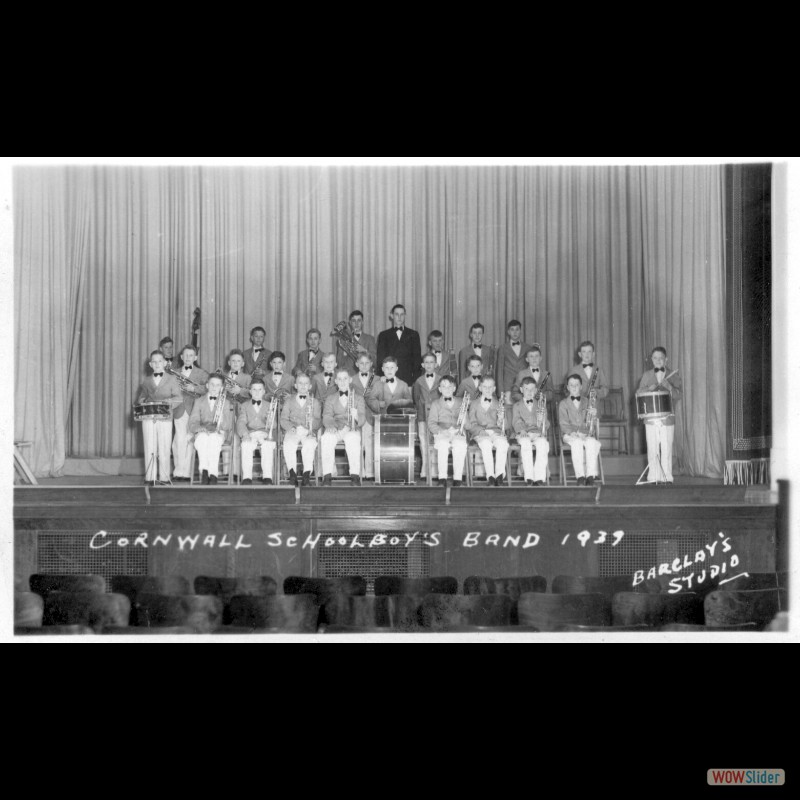 Cornwall_schoolboys_band_1939b